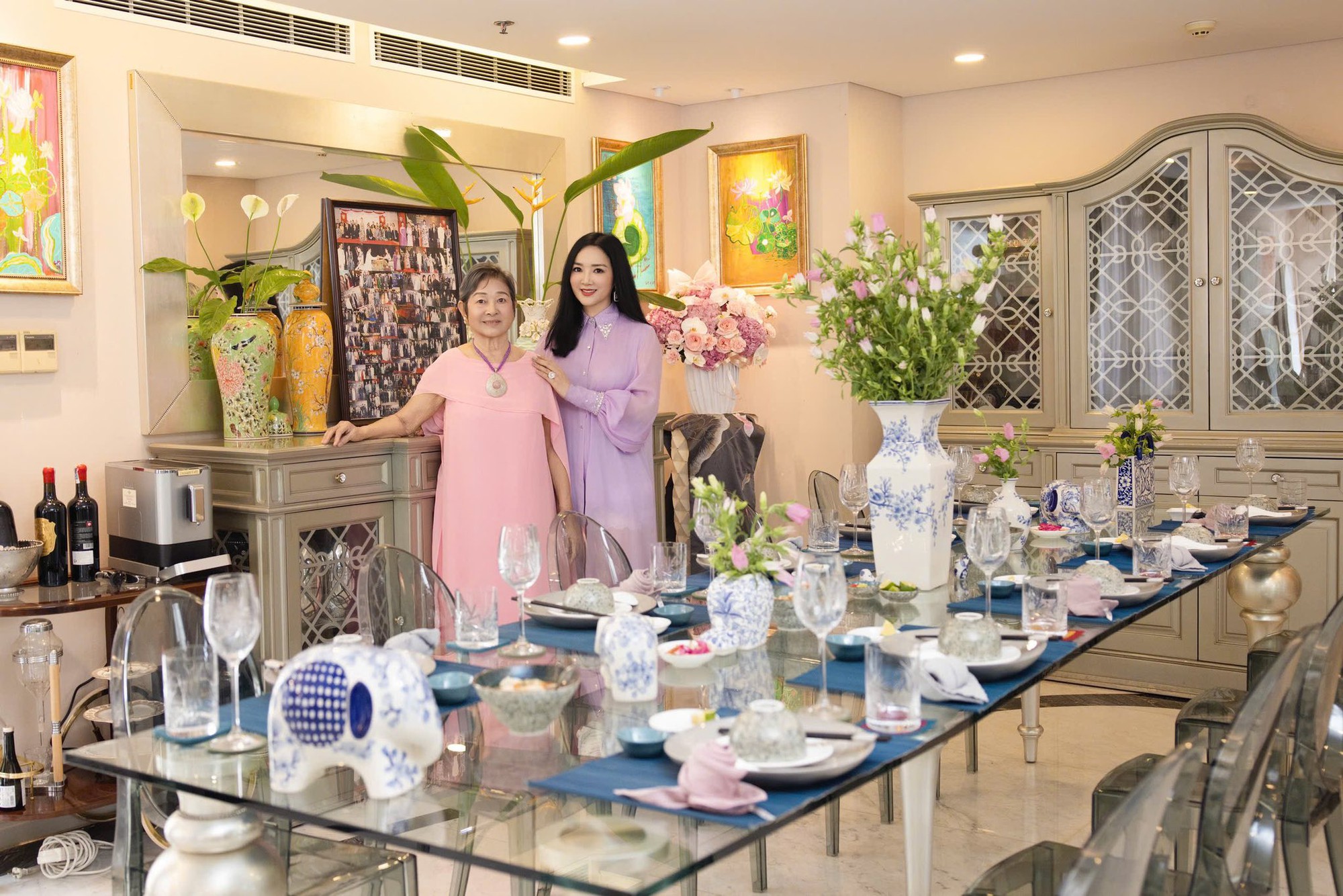 Hoa hậu Việt là mẹ đơn thân, U60 đẹp như 30, sở hữu biệt thự bề thế ở TP.HCM, đi mỏi chân không hết- Ảnh 8.