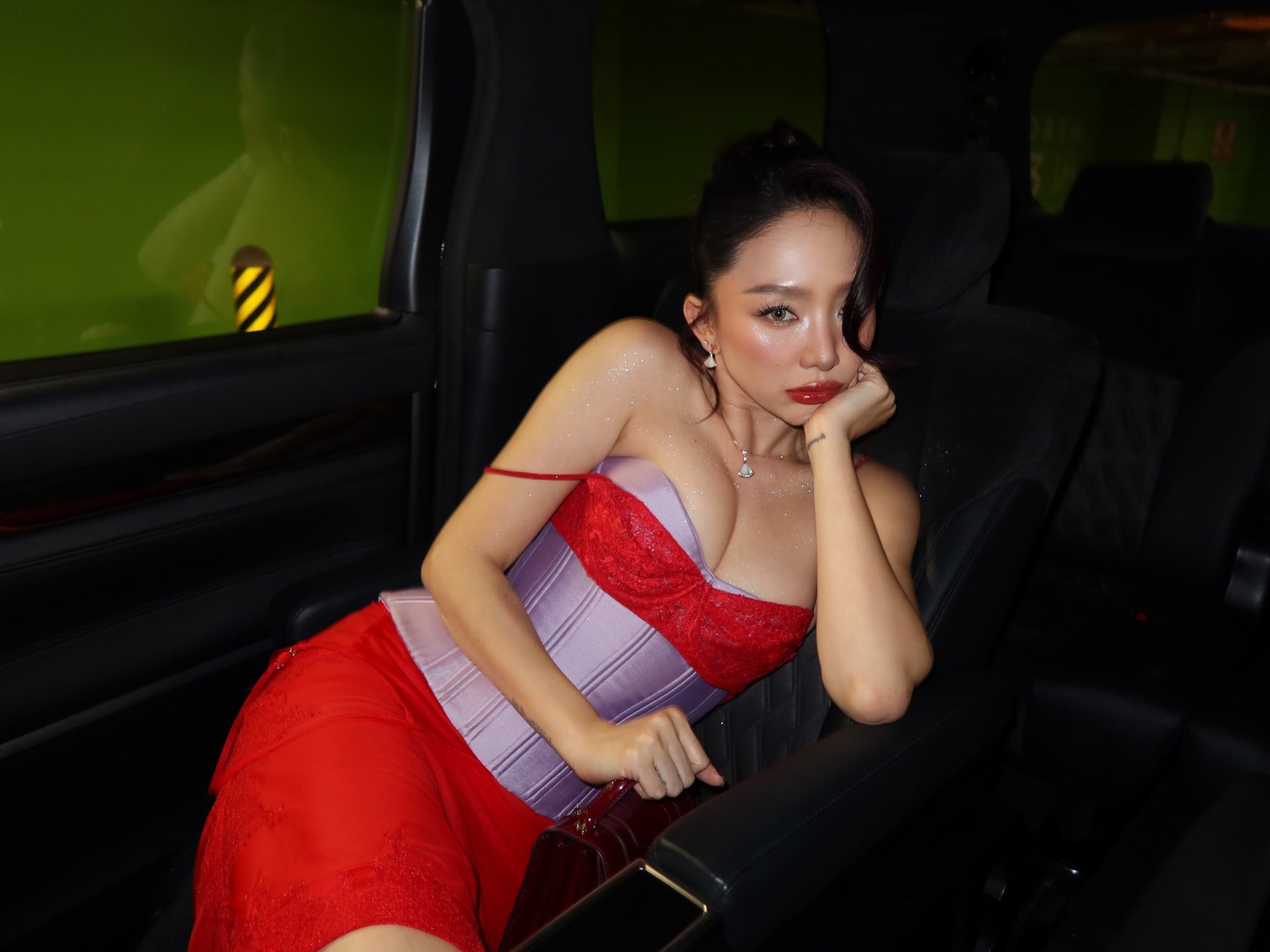 "Khó thở" vì Tóc Tiên- Ảnh 8. "Khó thở" vì Tóc Tiên- Ảnh 8.