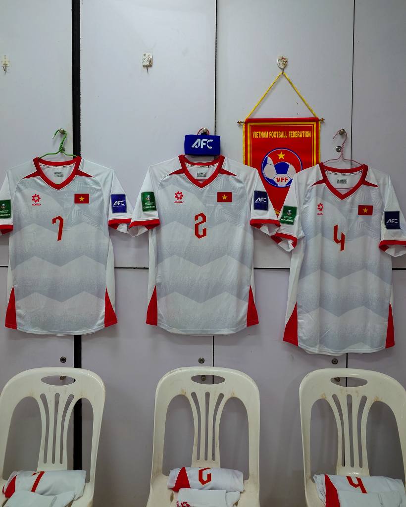 Diễn biến Việt Nam vs Lào: Nguyễn Xuân Son vào sân, HLV Kim Sang-sik tăng cường hàng công- Ảnh 5.