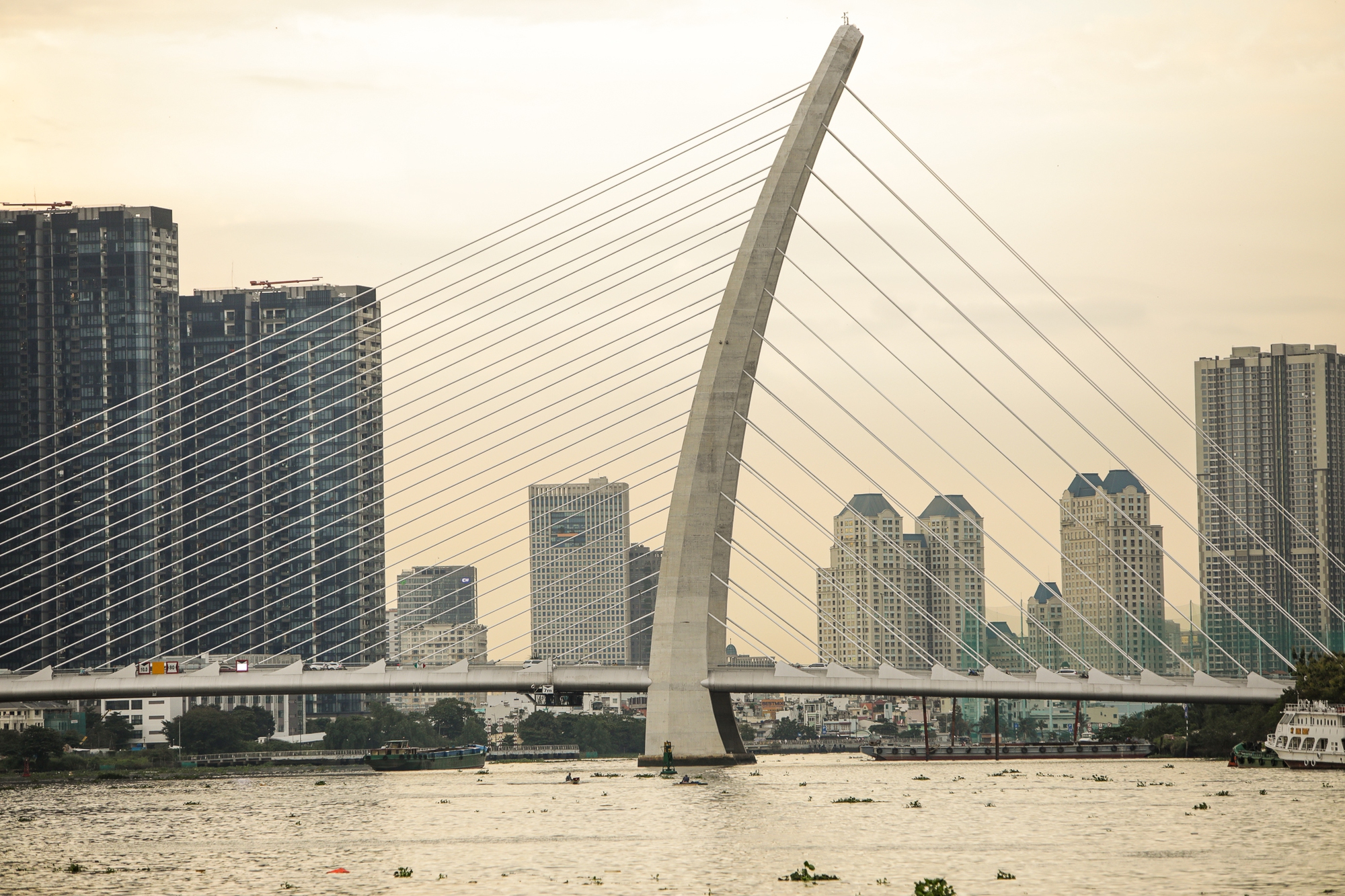 Tàu điện, hàng không và những pha ‘chơi lớn’ của Vingroup, Sun Group để kết nối dự án tỷ USD- Ảnh 10. Tàu điện, hàng không và những pha ‘chơi lớn’ của Vingroup, Sun Group để kết nối dự án tỷ USD- Ảnh 10.