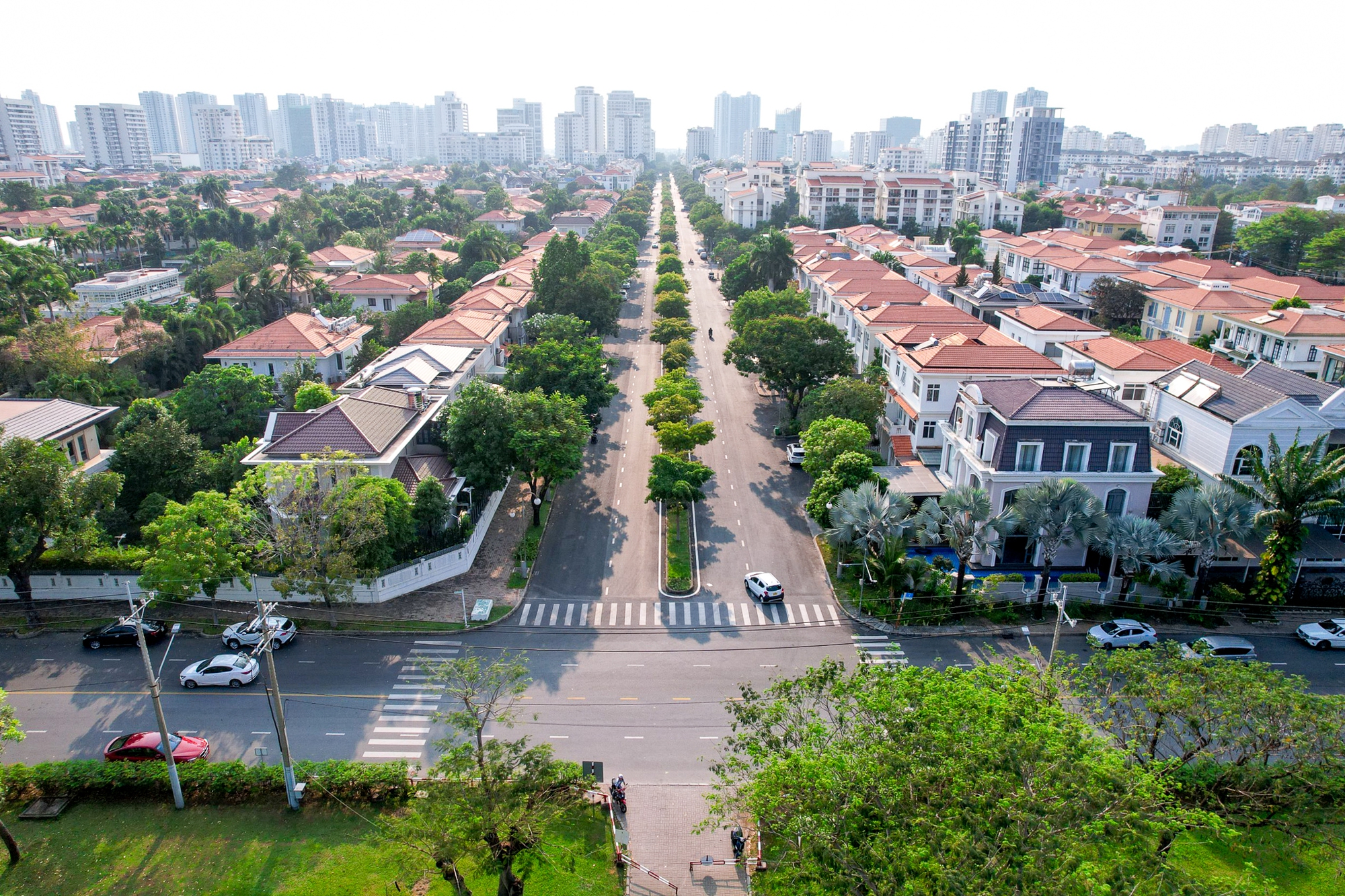 Tàu điện, hàng không và những pha ‘chơi lớn’ của Vingroup, Sun Group để kết nối dự án tỷ USD- Ảnh 14. Tàu điện, hàng không và những pha ‘chơi lớn’ của Vingroup, Sun Group để kết nối dự án tỷ USD- Ảnh 14.