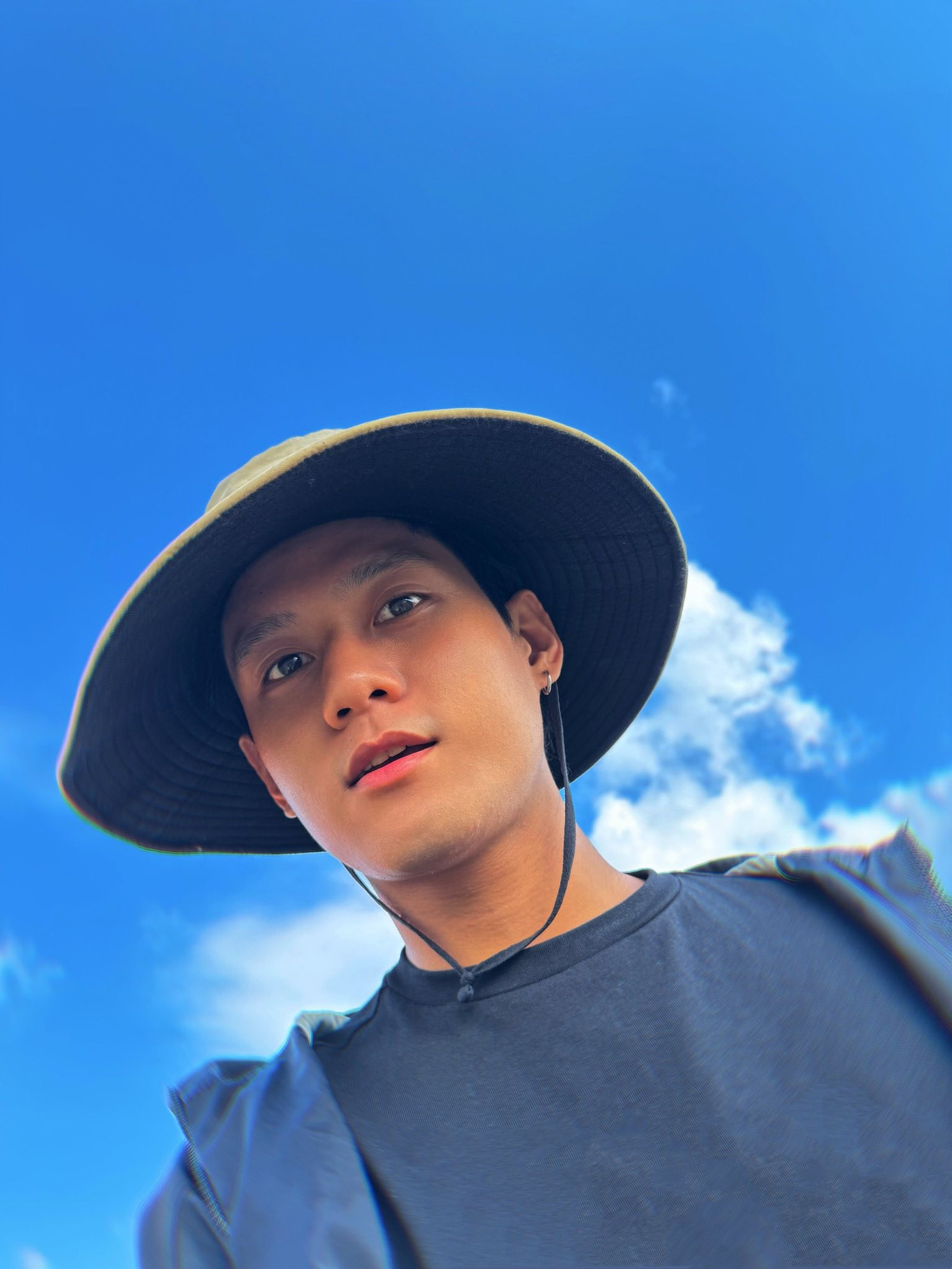 Diễn viên Đình Khang cầu cứu- Ảnh 1.