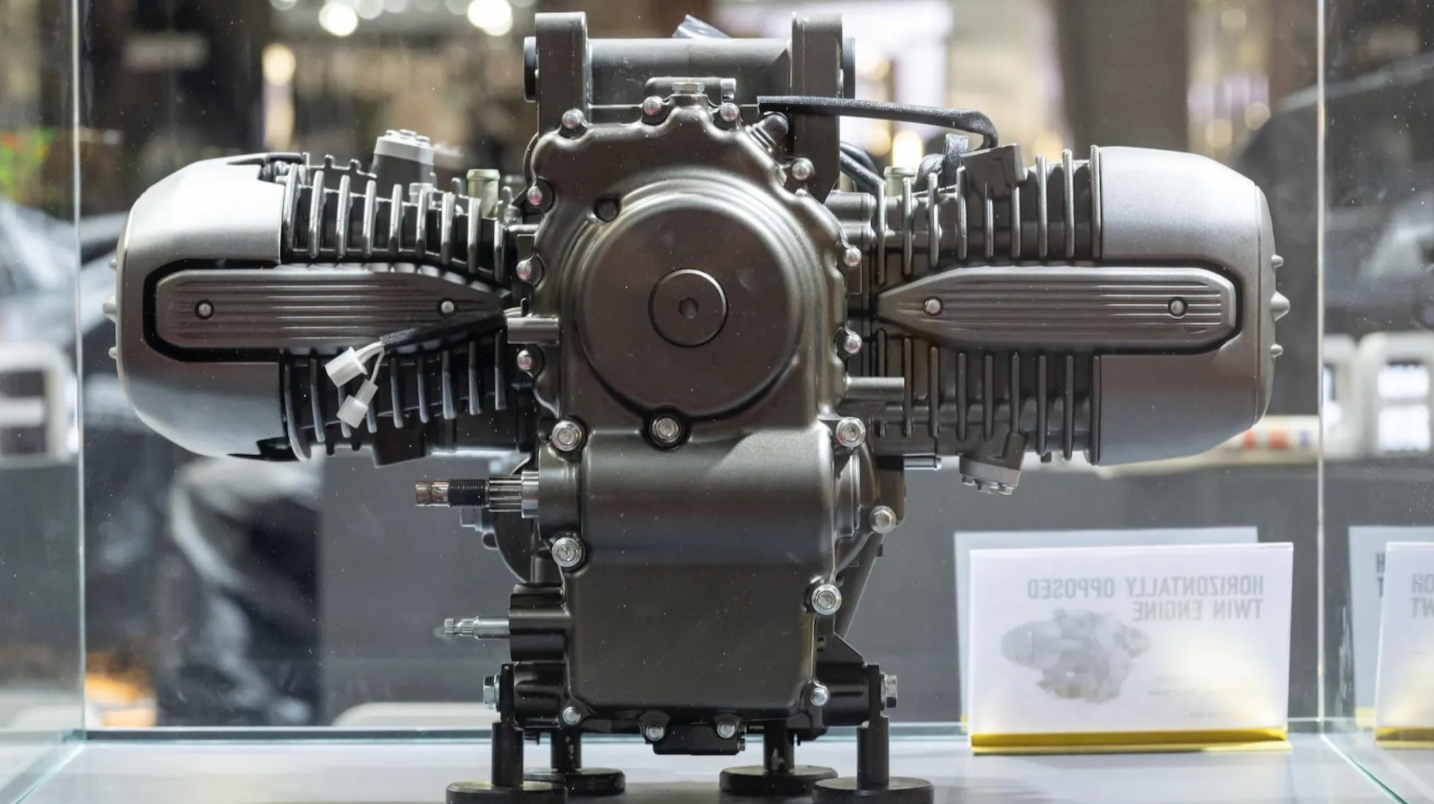 Mẫu xe m&aacute;y được mệnh danh l&agrave; 'qu&aacute;i vật lai' 250cc: Benda P51 th&aacute;ch thức giới hạn 60 m&atilde; lực- Ảnh 3.