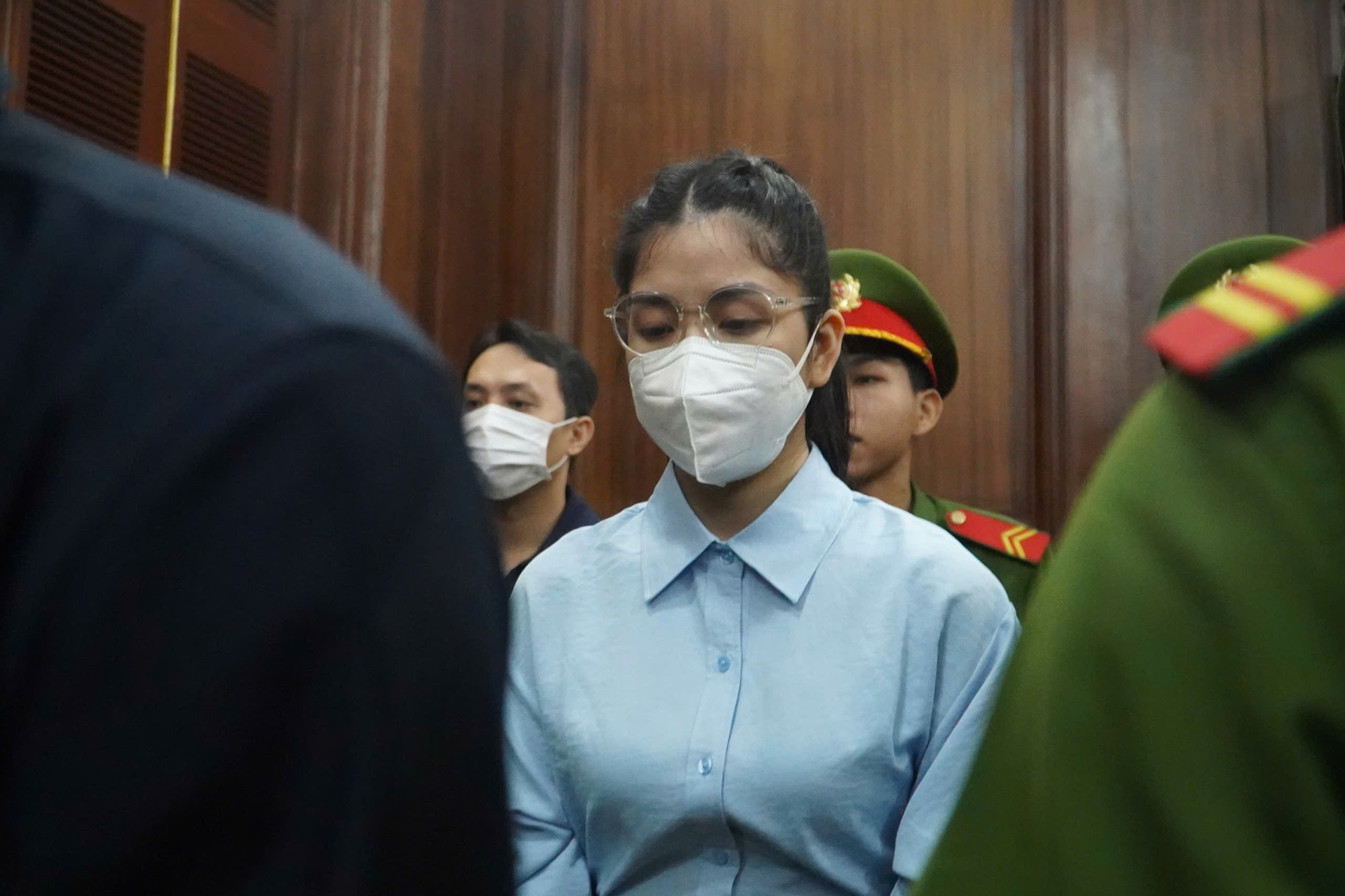 Tòa tuyên án đối với Thùy Tiên, Quang Linh, Hằng Du Mục- Ảnh 4. Tòa tuyên án đối với Thùy Tiên, Quang Linh, Hằng Du Mục- Ảnh 4.