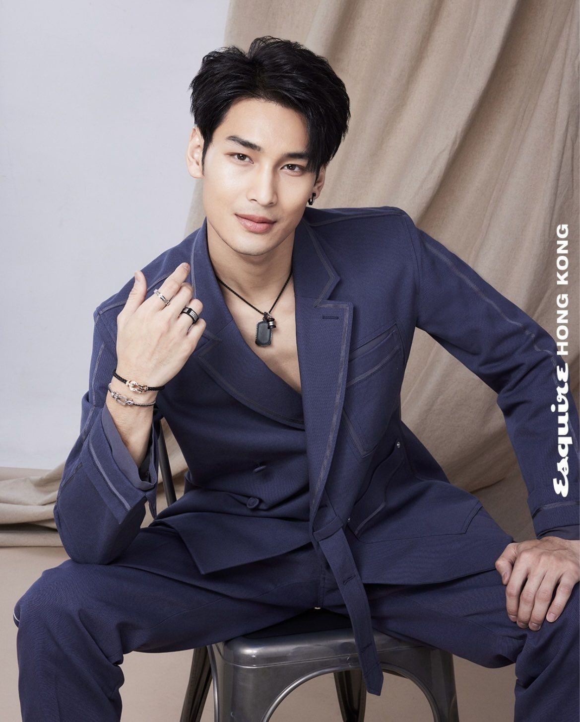 Cặp đôi mỹ nam 92 - 94 chìm trong bão chỉ trích: Khóa môi, diễn cảnh phản cảm giữa sự kiện- Ảnh 4. Cặp đôi mỹ nam 92 - 94 chìm trong bão chỉ trích: Khóa môi, diễn cảnh phản cảm giữa sự kiện- Ảnh 4.