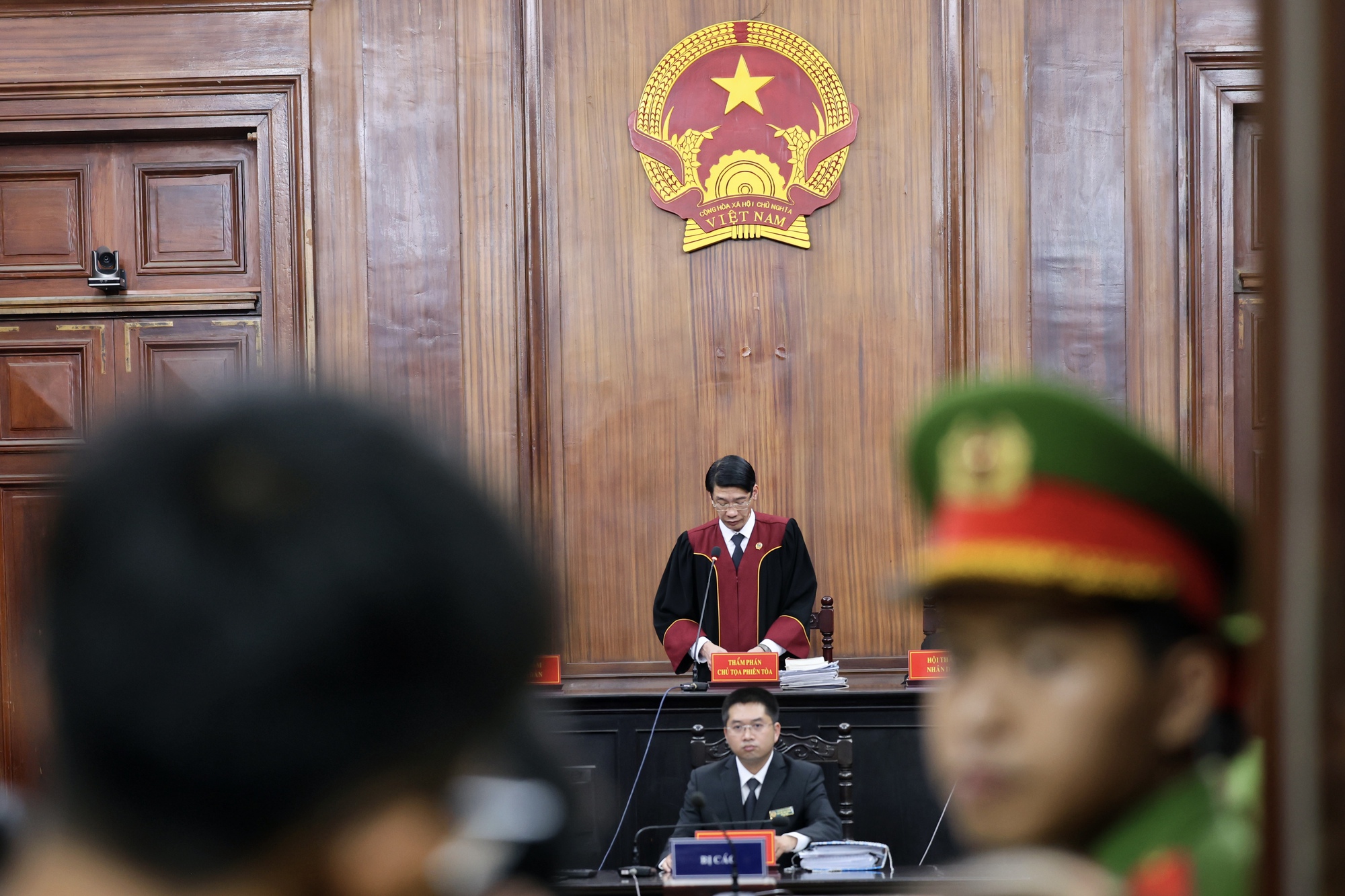 Tòa tuyên án đối với Thùy Tiên, Quang Linh, Hằng Du Mục- Ảnh 1. Tòa tuyên án đối với Thùy Tiên, Quang Linh, Hằng Du Mục- Ảnh 1.