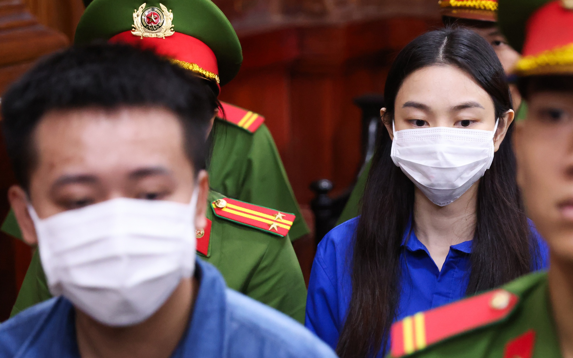 Truy nã đặc biệt Thái Tố Yến- Ảnh 2. Xét xử hoa hậu Thuỳ Tiên, Quang Linh Vlogs: Nộp 9,7 tỷ đồng khắc phục, các bị cáo đối diện mức án nào?