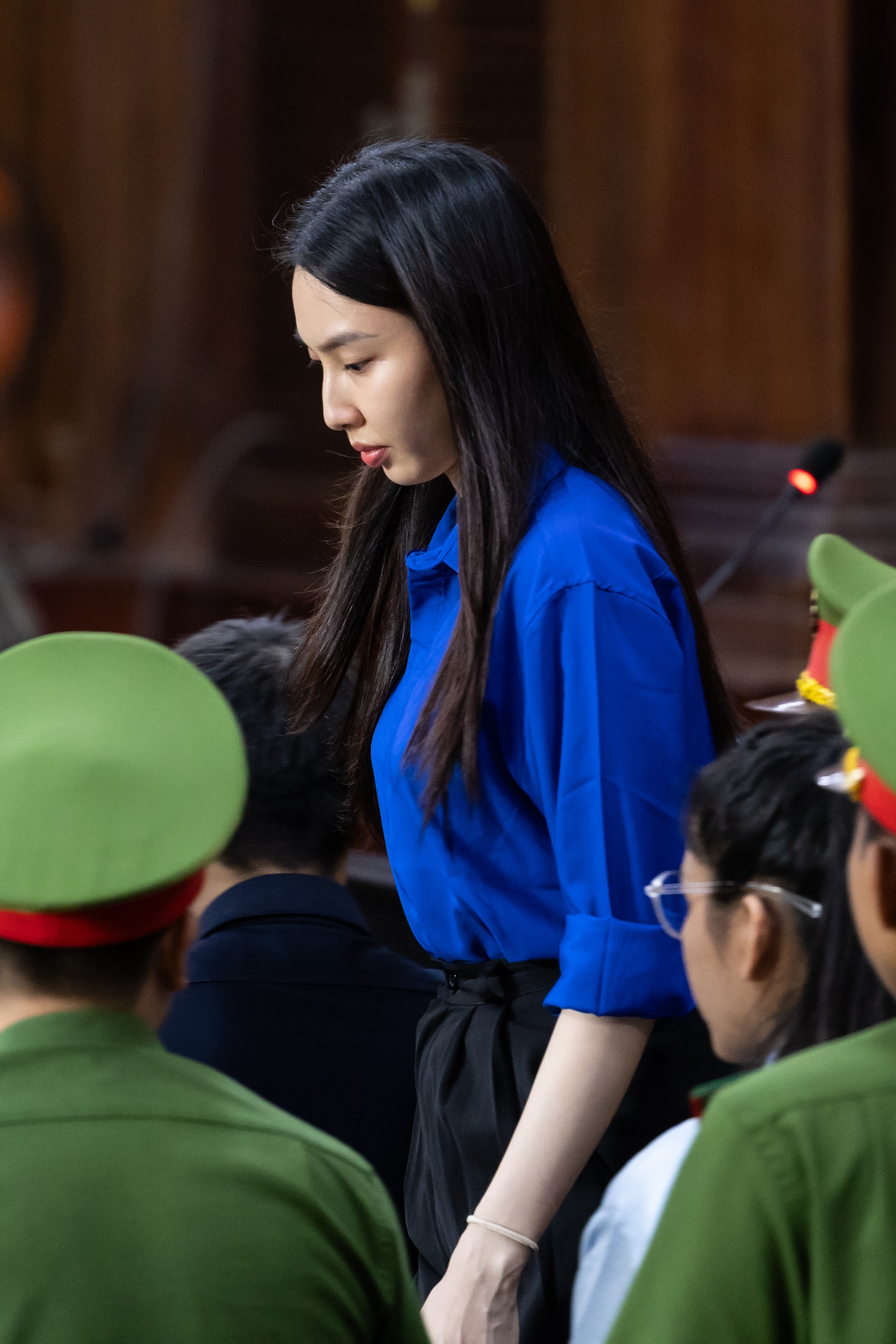 Lời nói sau cùng của Thuỳ Tiên: "Bị cáo làm từ thiện là để giúp đỡ mọi người chứ không phải đỡ cho những cái sai của mình"- Ảnh 1. Lời nói sau cùng của Thuỳ Tiên: "Bị cáo làm từ thiện là để giúp đỡ mọi người chứ không phải đỡ cho những cái sai của mình"- Ảnh 1.