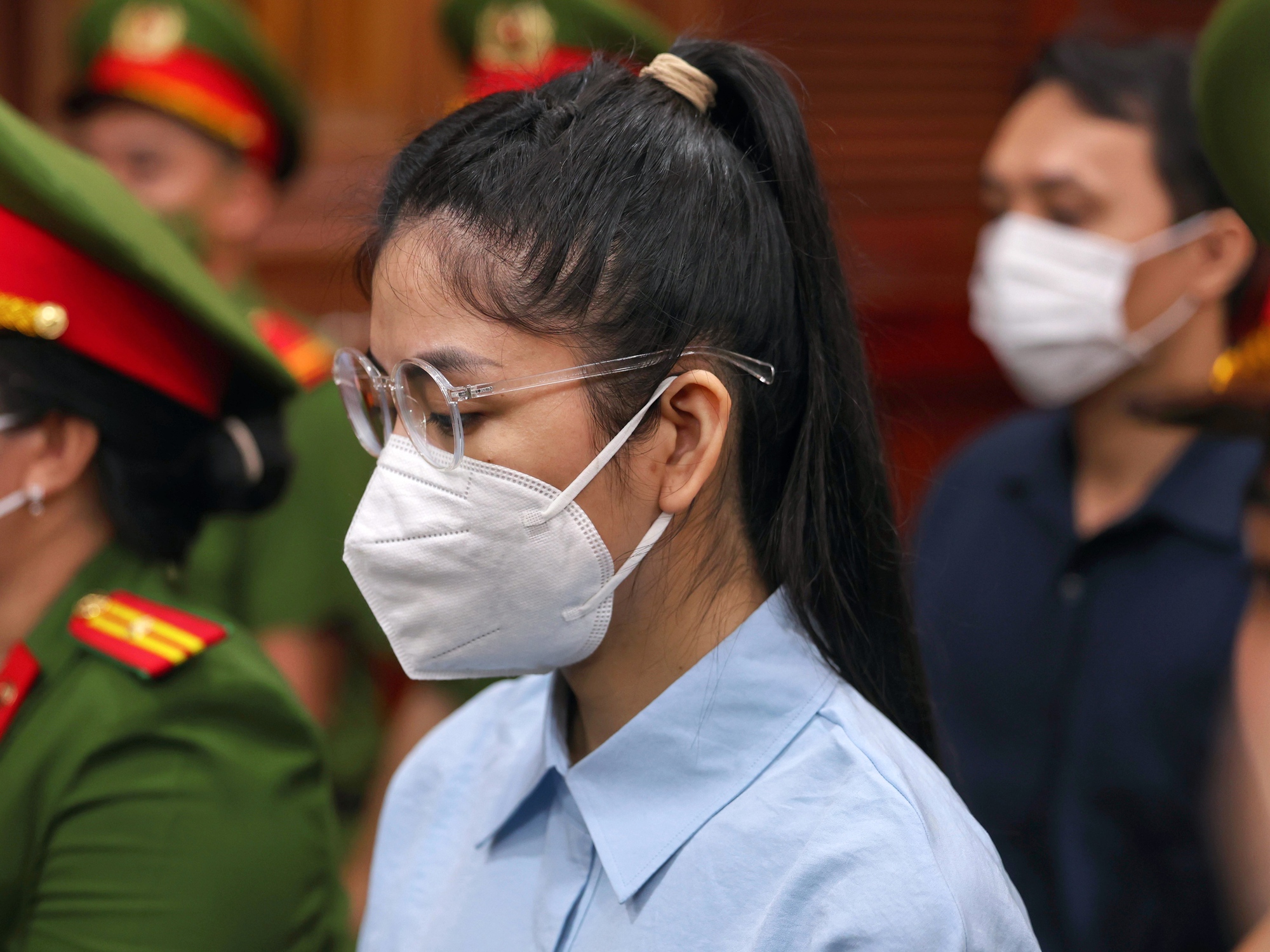 Nguyễn Thúc Thùy Tiên đồng ý để 2 luật sư bào chữa- Ảnh 3. Nguyễn Thúc Thùy Tiên đồng ý để 2 luật sư bào chữa- Ảnh 3.