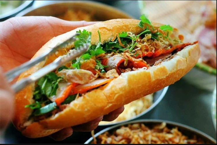 Không phải phở, món ăn chỉ từ 15.000–25.000 đồng/phần này mới là hương vị Việt lọt top ngon nhất thế giới- Ảnh 1.