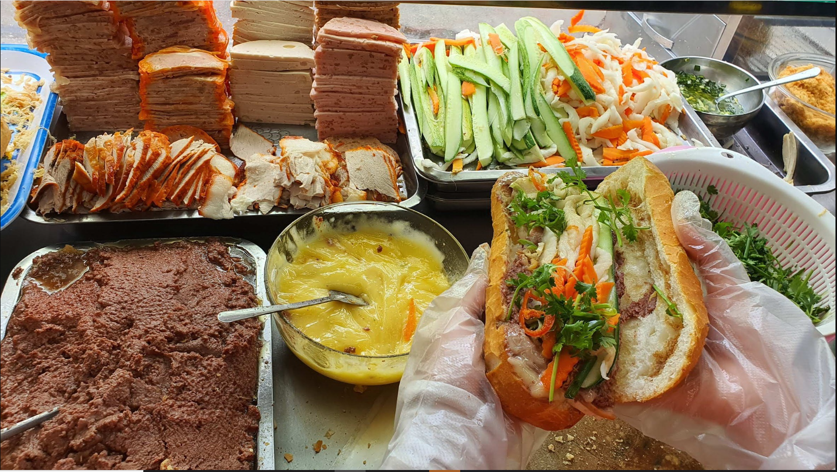 Không phải phở, món ăn chỉ từ 15.000–25.000 đồng/phần này mới là hương vị Việt lọt top ngon nhất thế giới- Ảnh 4.