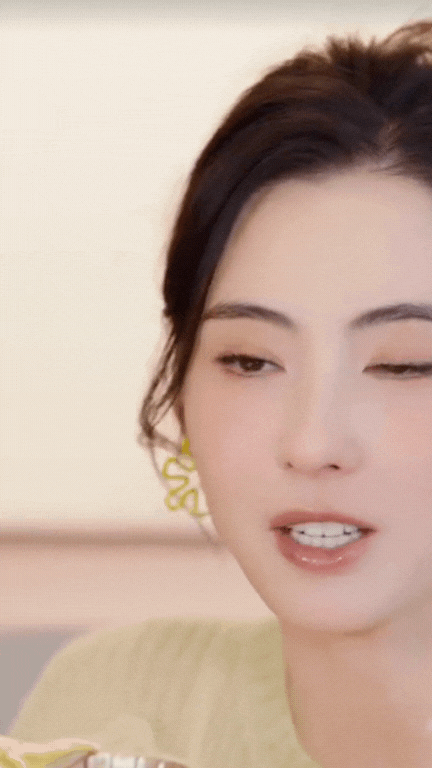 Trương Bá Chi sở hữu 