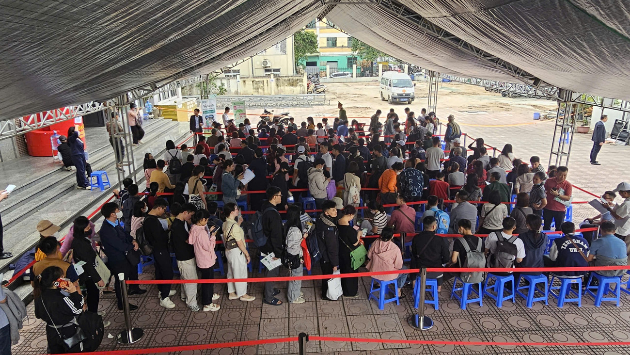 Mở bán nhà ở xã hội từ 900 triệu đồng/căn tại Hà Nội: Mời công an giám sát, dẹp 'cò mồi’ trục lợi- Ảnh 3.