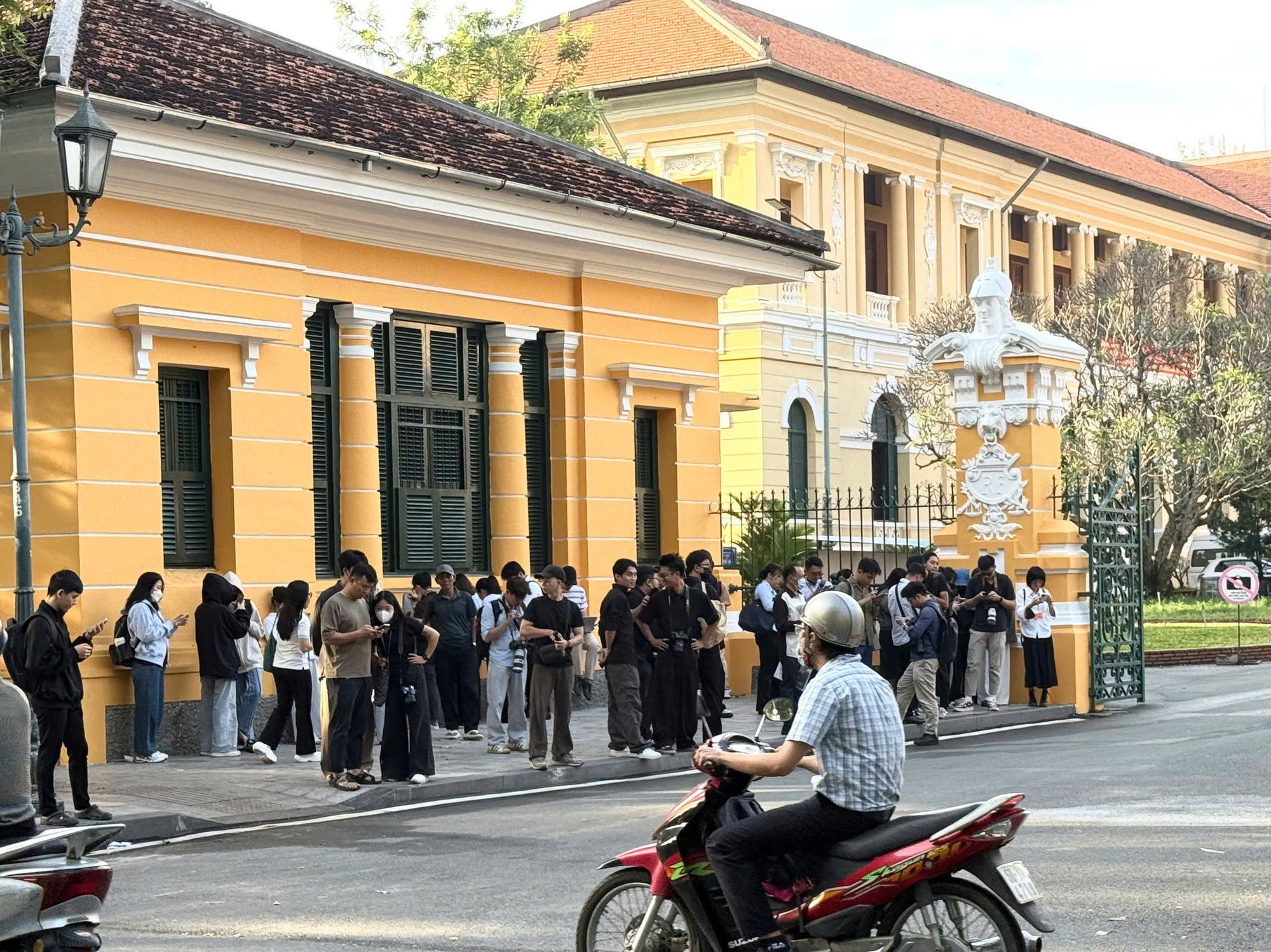 Hình ảnh phiên tòa xét xử bị cáo Nguyễn Thúc Thùy Tiên- Ảnh 1. Hình ảnh phiên tòa xét xử bị cáo Nguyễn Thúc Thùy Tiên- Ảnh 1.