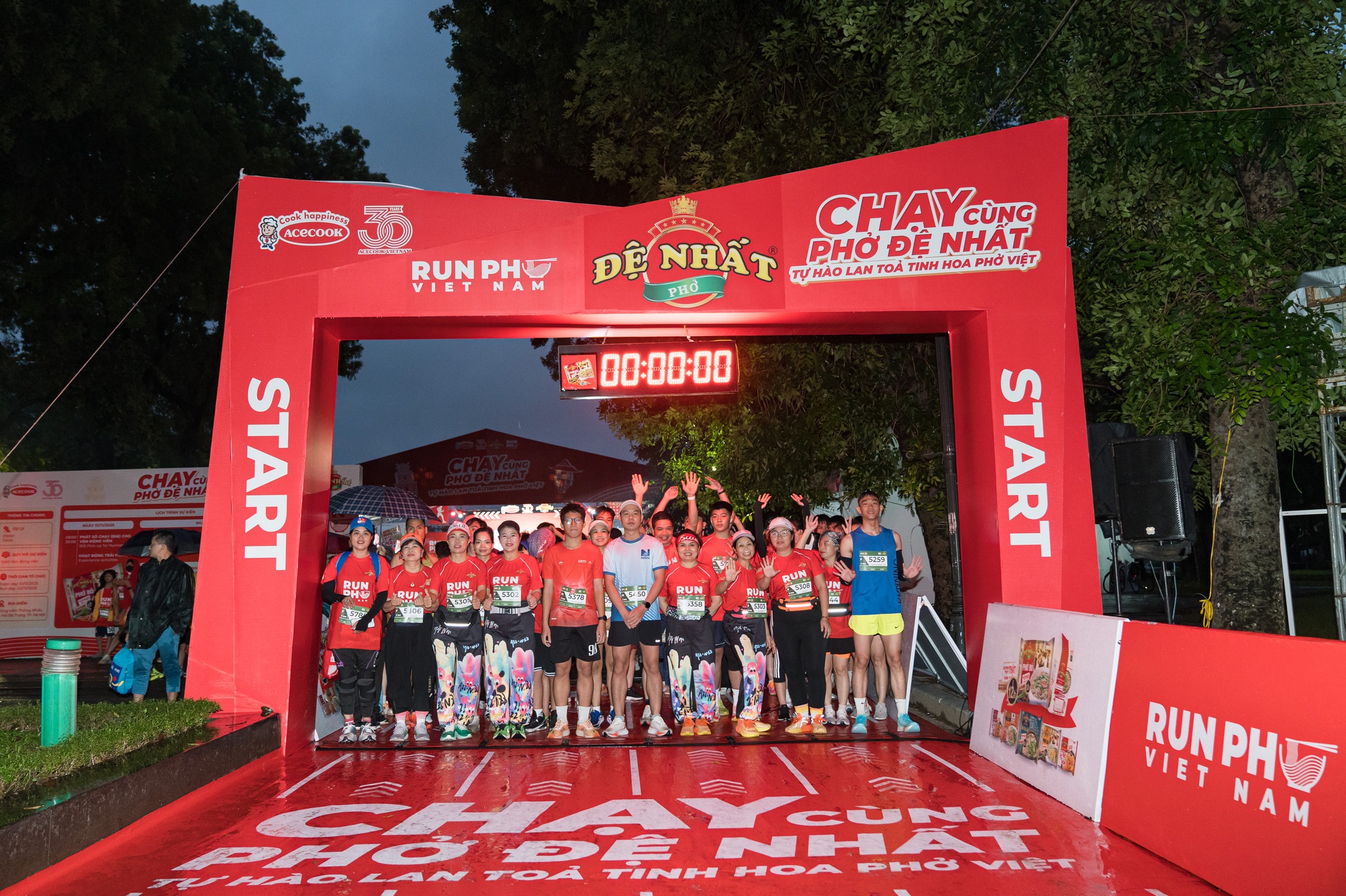 Xuân Bắc, Soobin Hoàng Sơn lan tỏa tinh hoa phở Việt- Ảnh 1.