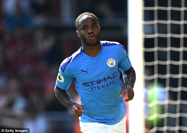 Dàn sao bóng đá phải thuê võ sĩ MMA bảo vệ khi băng đảng tội phạm coi khu nhà triệu phú là “Disneyland”- Ảnh 10. Dàn sao bóng đá phải thuê võ sĩ MMA bảo vệ khi băng đảng tội phạm coi khu nhà triệu phú là “Disneyland”- Ảnh 10.