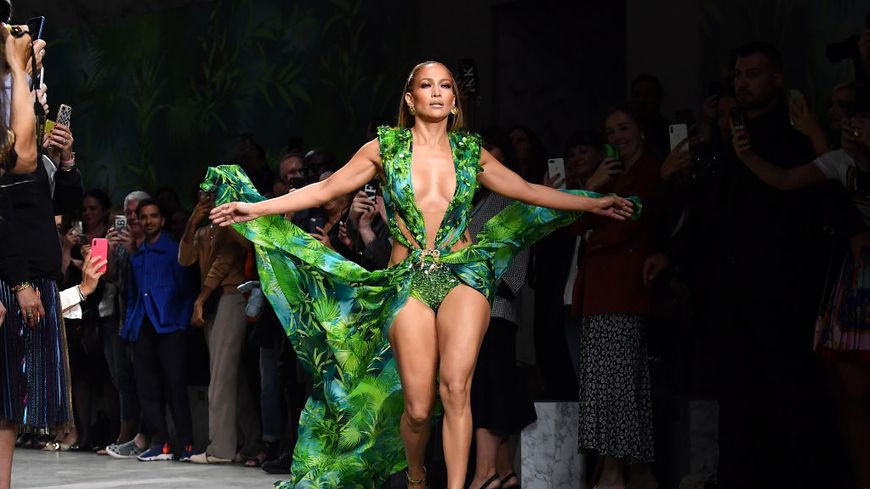 Google Hình Ảnh ra đời nhờ mỹ nhân này: Đẹp đến độ trùm giải trí theo đuổi bằng được, giờ nghe đến cái tên chán chả buồn nói- Ảnh 6.