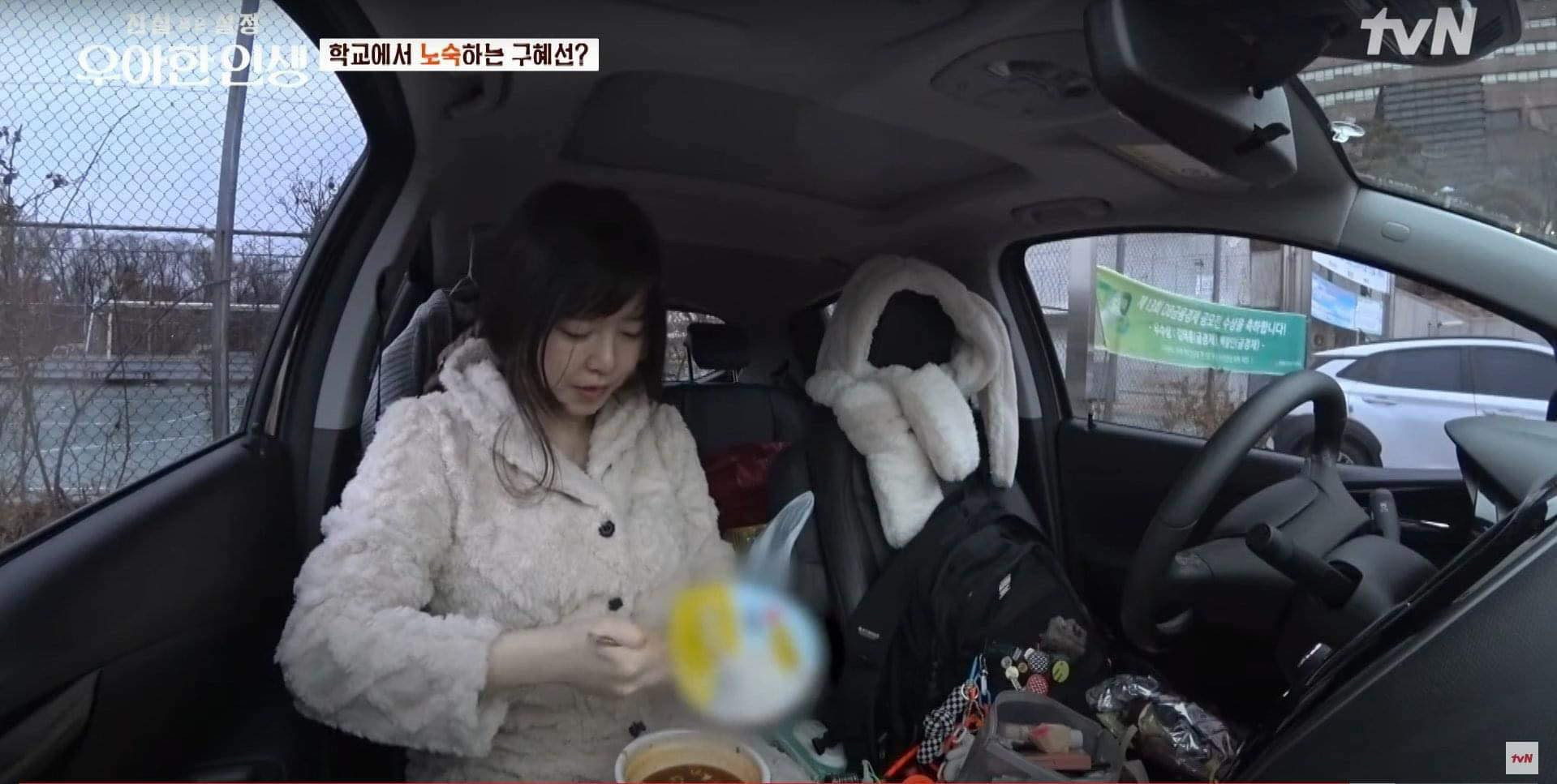 Sự hết thời của 1 sao hạng A: Fanclub tan rã, antifan tăng kỷ lục, cứ xuất hiện là bị đòi giải nghệ- Ảnh 5. Sự hết thời của 1 sao hạng A: Fanclub tan rã, antifan tăng kỷ lục, cứ xuất hiện là bị đòi giải nghệ- Ảnh 5.