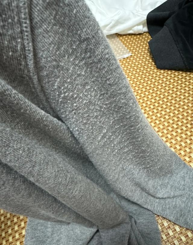 Tôi đang dọn 100 món quần áo và thề sẽ không mua lại 7 loại đồ tốn kém này vào mùa thu đông năm nay- Ảnh 7. Tôi đang dọn 100 món quần áo và thề sẽ không mua lại 7 loại đồ tốn kém này vào mùa thu đông năm nay- Ảnh 7.