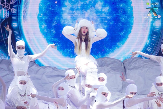 Bảo Thy đẹp hơn sau gần 2 thập kỷ- Ảnh 10. Bảo Thy đẹp hơn sau gần 2 thập kỷ- Ảnh 10.