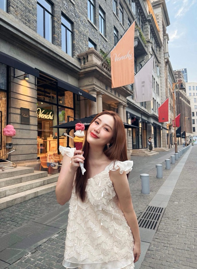 Bảo Thy đẹp hơn sau gần 2 thập kỷ- Ảnh 13. Bảo Thy đẹp hơn sau gần 2 thập kỷ- Ảnh 13.