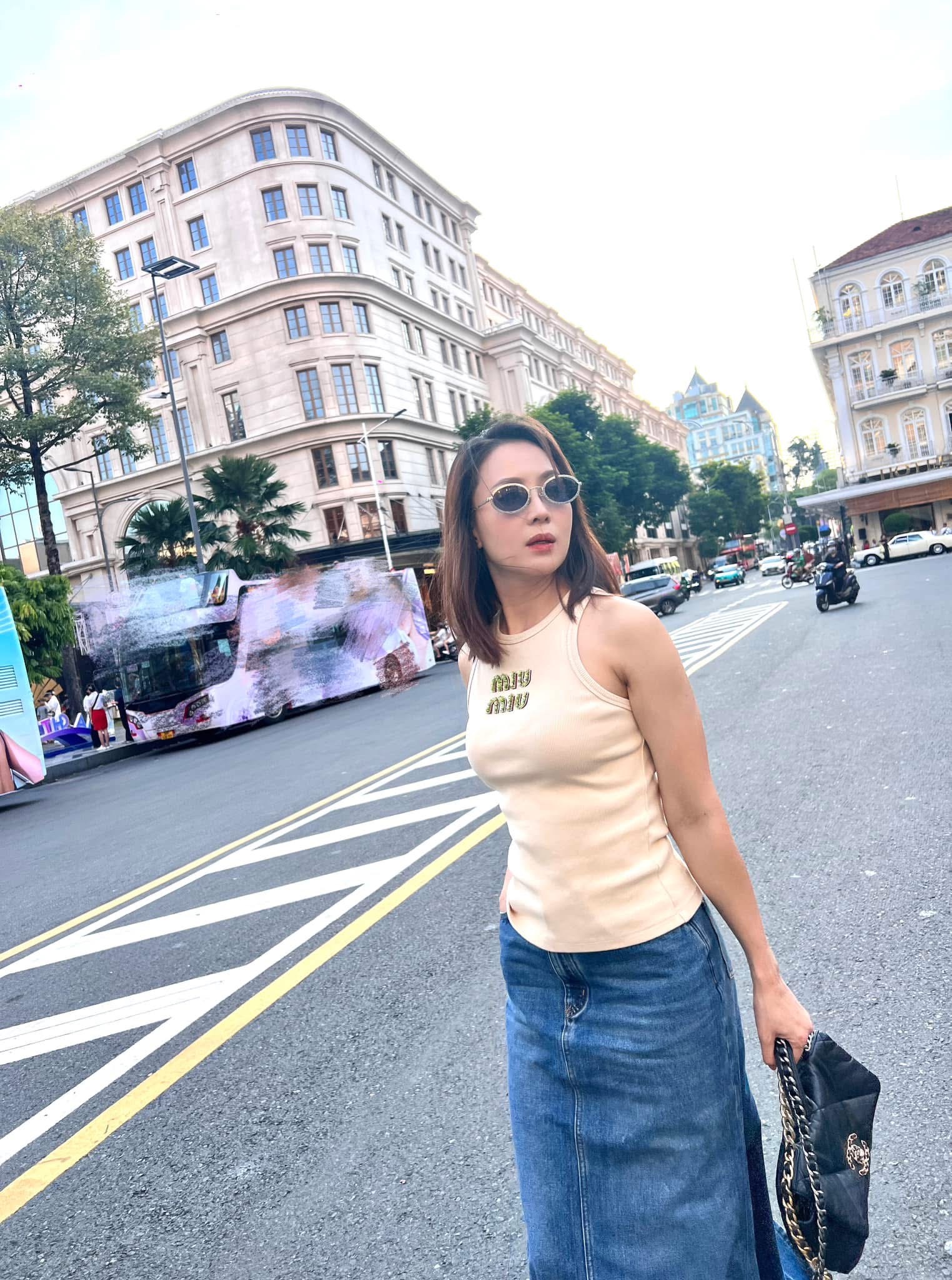 Tuổi trung niên của Hồng Diễm: Không ai hơn được người đẹp nhất phim VTV- Ảnh 10. Tuổi trung niên của Hồng Diễm: Không ai hơn được người đẹp nhất phim VTV- Ảnh 10.