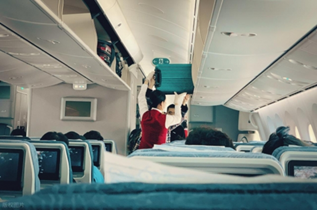 Nam tiếp viên hàng không 25 tuổi tử vong vì HIV, bác sĩ chỉ ra 3 nguyên nhân lạnh người- Ảnh 1.