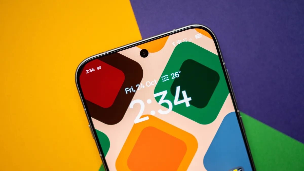 Chuy&ecirc;n gia review: "Kh&ocirc;ng iPhone hay Samsung, t&ocirc;i d&ugrave;ng mẫu điện thoại n&agrave;y 1 tuần m&agrave; chỉ phải sạc c&oacute; 4 lần"- Ảnh 2.