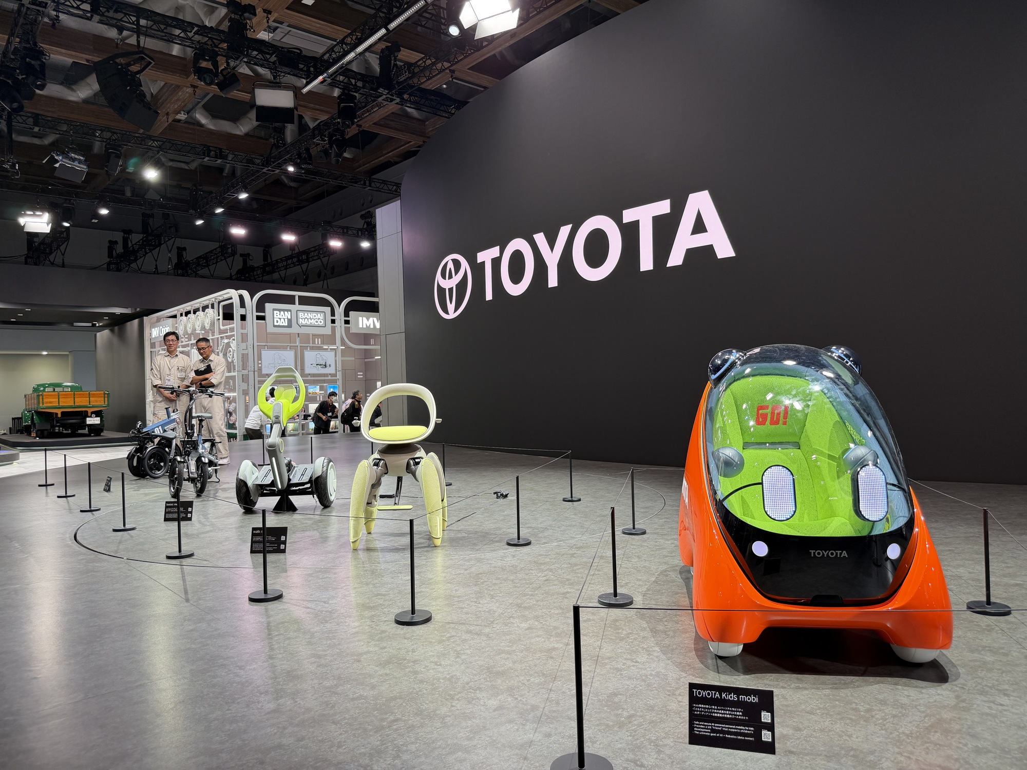 15 phút đi hết 4 gian Century, Lexus, Toyota, Daihatsu: Xe gì cũng có, giá nào cũng chơi, ai cũng có thứ dùng!- Ảnh 15.