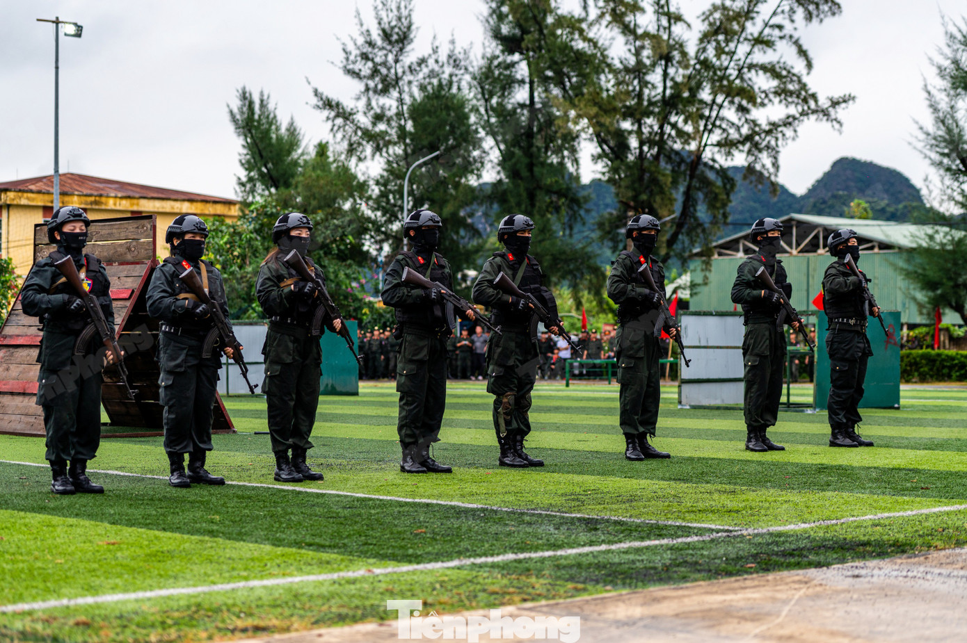 Cảnh sát đặc nhiệm Quảng Ninh dùng súng bắn tỉa và UAV diễn tập vây bắt khủng bố- Ảnh 20.