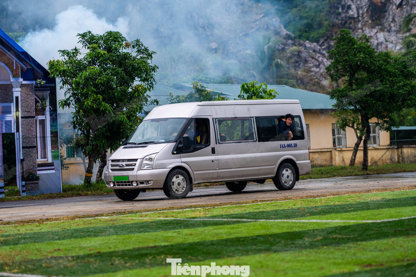 Cảnh sát đặc nhiệm Quảng Ninh dùng súng bắn tỉa và UAV diễn tập vây bắt khủng bố- Ảnh 13.