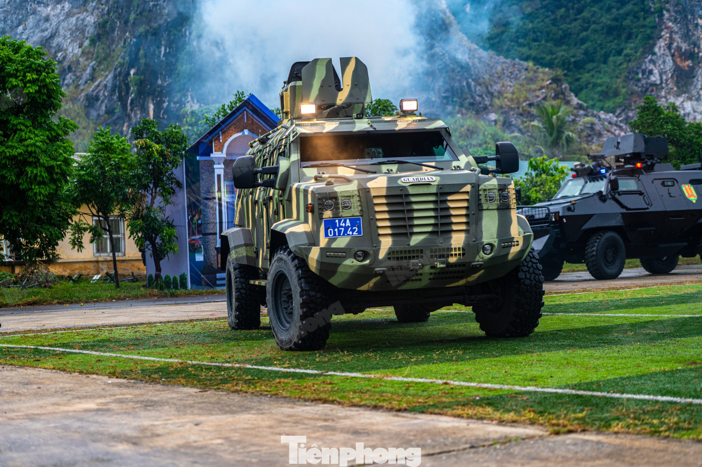 Cảnh sát đặc nhiệm Quảng Ninh dùng súng bắn tỉa và UAV diễn tập vây bắt khủng bố- Ảnh 6.