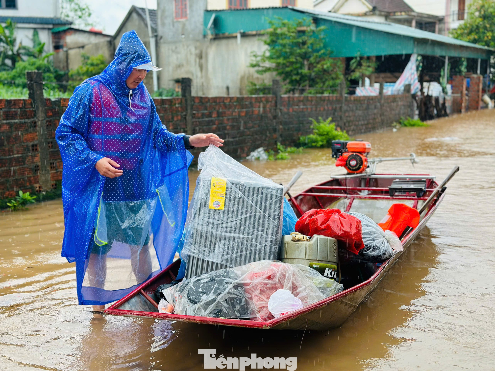 H&agrave; Tĩnh hết b&atilde;o đến lũ: 'Ch&uacute;ng t&ocirc;i kiệt quệ rồi'- Ảnh 4.