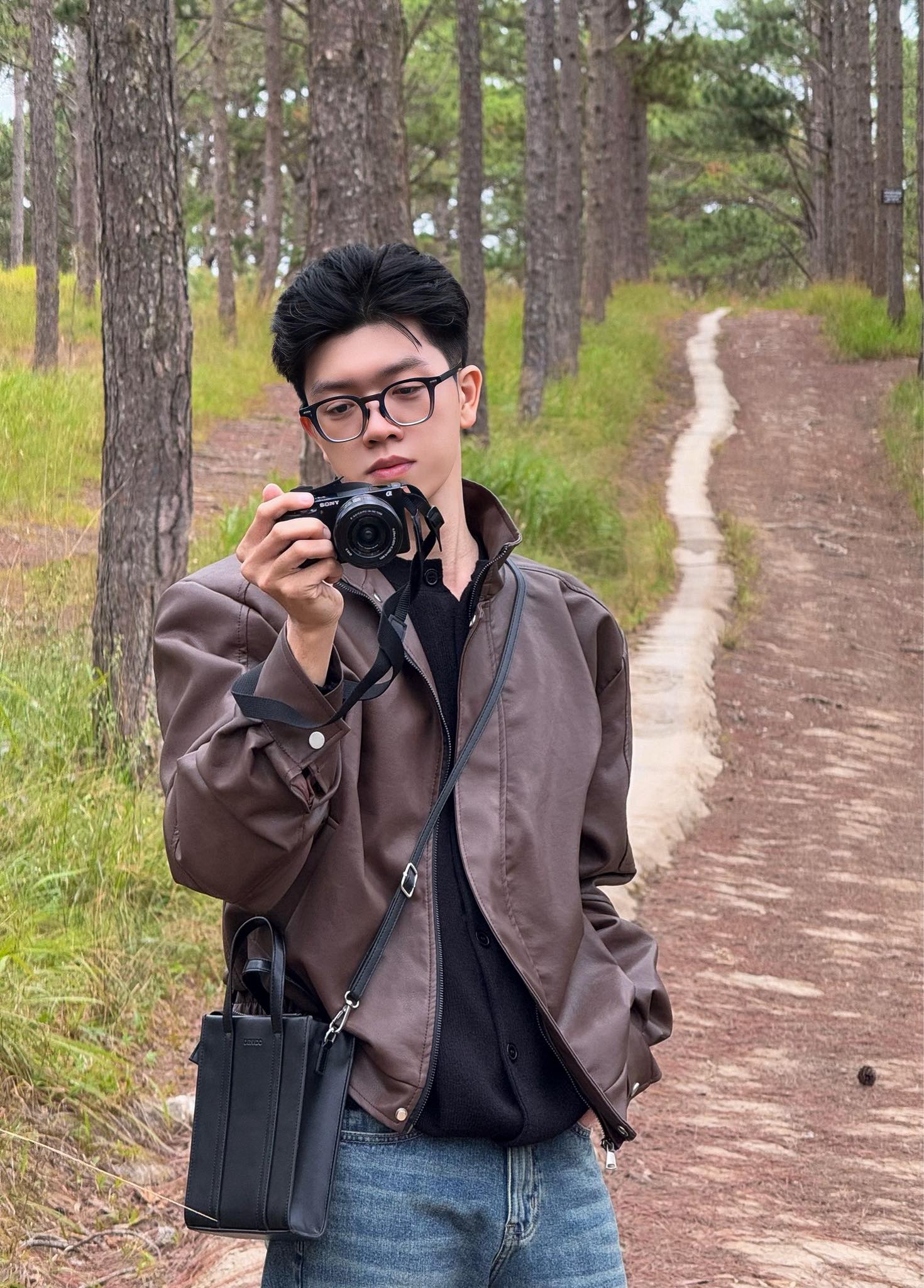 Sự thật về "Đang bận đi dạy" - thầy giáo khó tính nhất TikTok- Ảnh 3. Sự thật về "Đang bận đi dạy" - thầy giáo khó tính nhất TikTok- Ảnh 3.