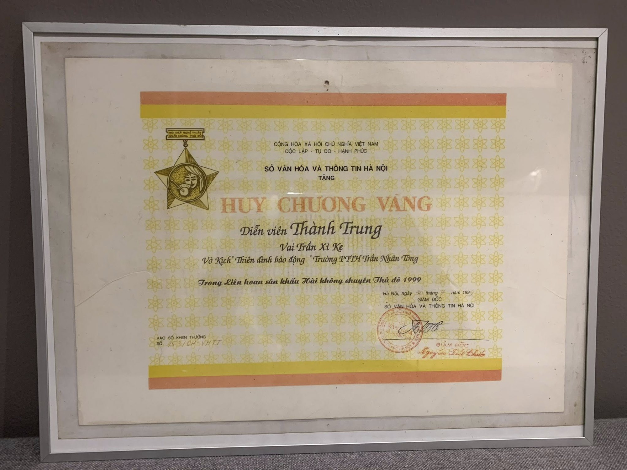 Nam sinh đen - gầy - nghịch từng l&agrave;m "đại ca" trường cấp 3, 24 năm sau trở lại trường xưa khiến tất cả trầm trồ- Ảnh 4.