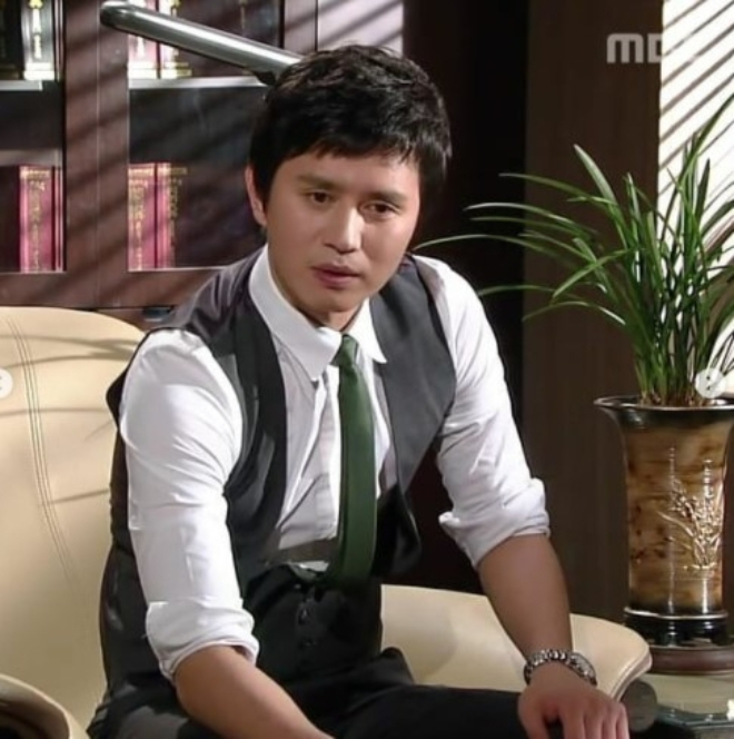 Công bố clip tài tử hạng A kiêm Chủ tịch showbiz sống lay lắt trong container, người trong cuộc buộc phải lên tiếng- Ảnh 2. Công bố clip tài tử hạng A kiêm Chủ tịch showbiz sống lay lắt trong container, người trong cuộc buộc phải lên tiếng- Ảnh 2.