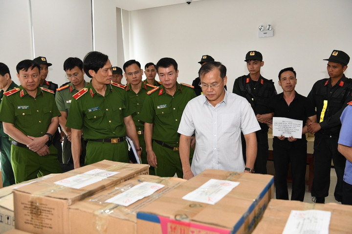 Xe container chở gần 1 tấn ma tuý từ Tam giác vàng tuồn vào Việt Nam- Ảnh 2.