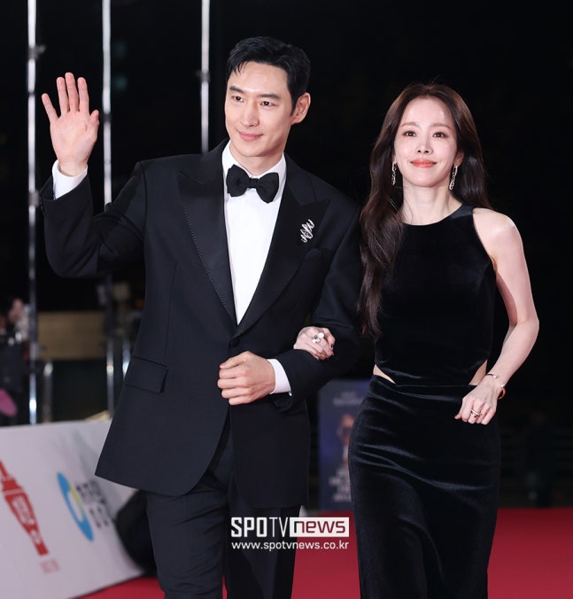 Hàn Quốc có duy nhất 1 mỹ nhân 43 tuổi mà trẻ đẹp như gái 18, đến sợi tóc cũng đẹp ngất ngây lòng người- Ảnh 5.