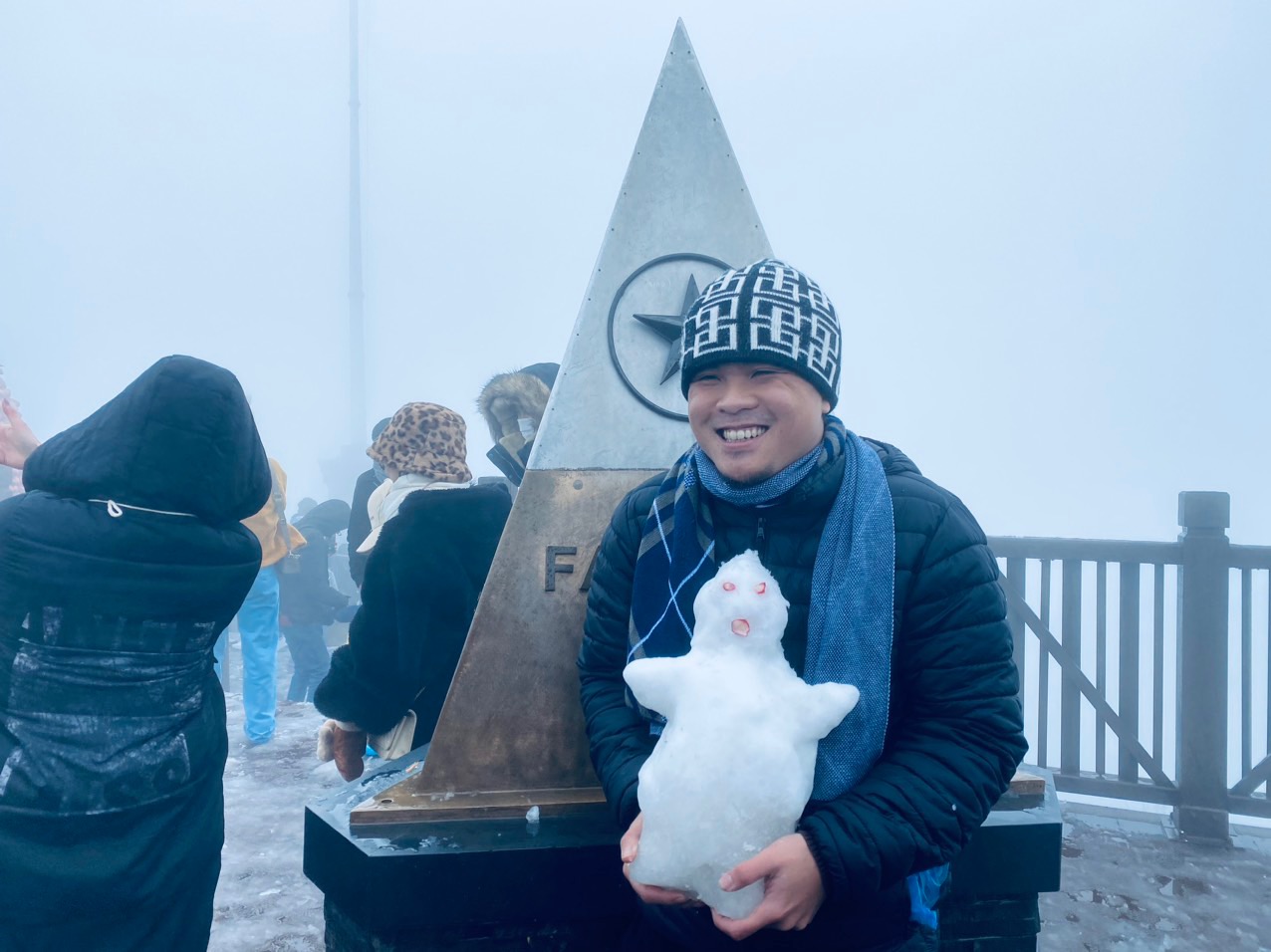Miền Bắc đã xuất hiện băng giá sớm: Không phải ở Fansipan, đây cũng là điểm du lịch nổi tiếng Việt Nam- Ảnh 8.