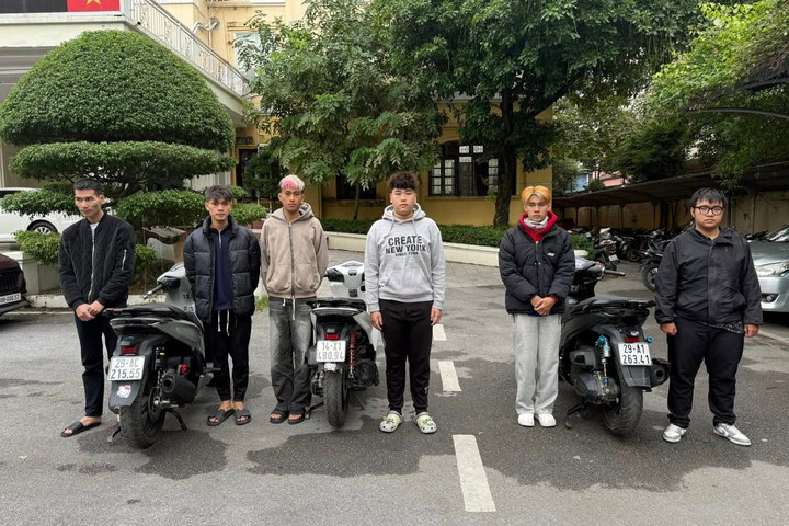 T&oacute;m gọn nh&oacute;m &lsquo;qu&aacute;i xế&rsquo; n&aacute;o loạn đường phố H&agrave; Nội sau phản &aacute;nh của VTC News- Ảnh 1.