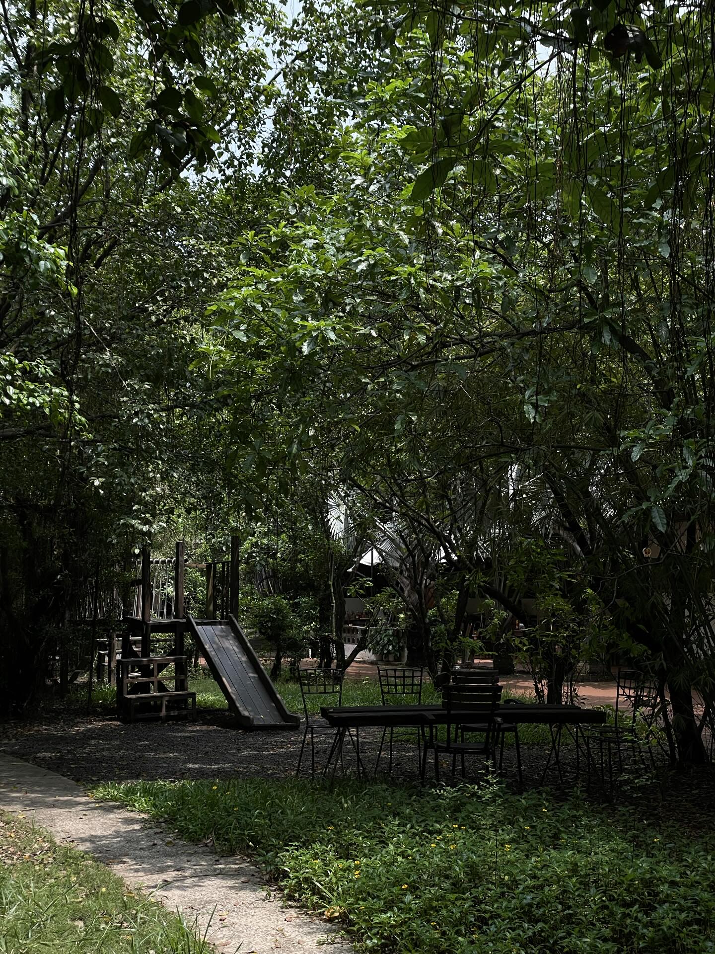 1.000 người chen chúc trong 