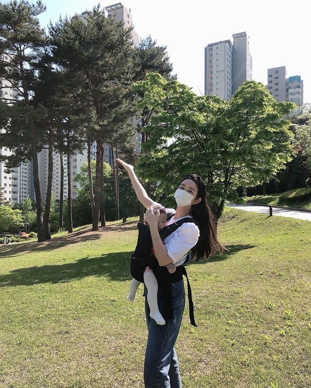 Gia đình 4 người sống ở Vinhomes Central Park: Thu nhập 70 triệu, tháng nào cũng 