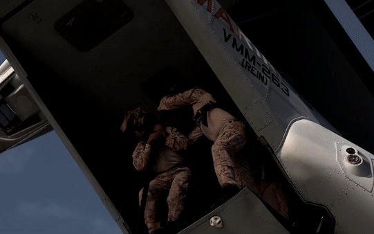 Siêu tàu sân bay xuất hiện, 12.000 quân Mỹ tập kết tại Caribe, chỉ cách Venezuela 11 km