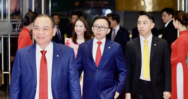 VinFast bổ nhiệm Phạm Nhật Qu&acirc;n Anh v&agrave;o HĐQT, 13 th&aacute;ng li&ecirc;n tiếp "vua doanh số"