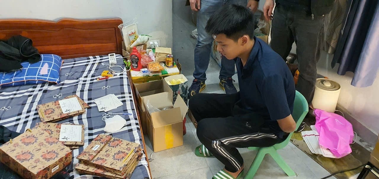 Hơn 1 tấn cần sa được tuồn từ nước ngoài về Việt Nam bằng cách nào?- Ảnh 6.