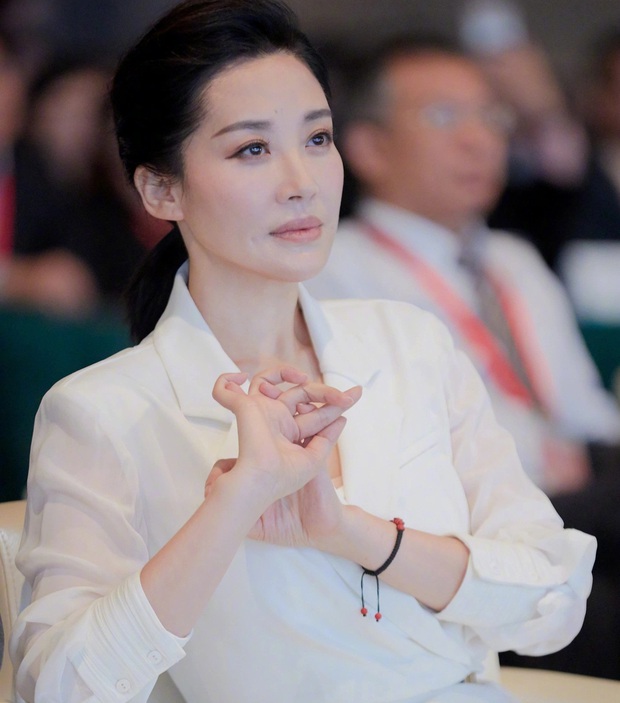 Rầm rộ tin cấm sóng vĩnh viễn nữ diễn viên H.T- Ảnh 1.