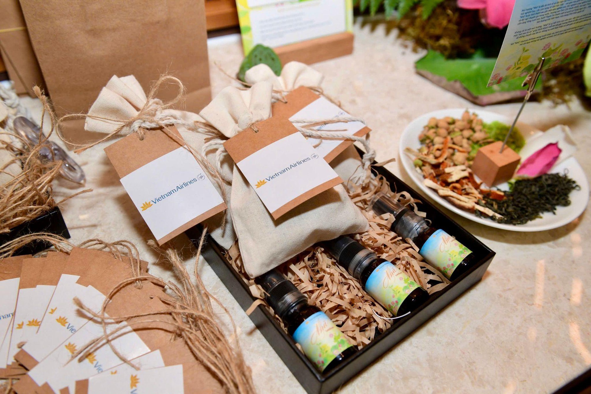 Hệ sinh thái mùi hương “Nhã”: Vietnam Airlines tạo dấu ấn thương hiệu khác biệt trên hành trình đạt chuẩn 5 sao- Ảnh 2.