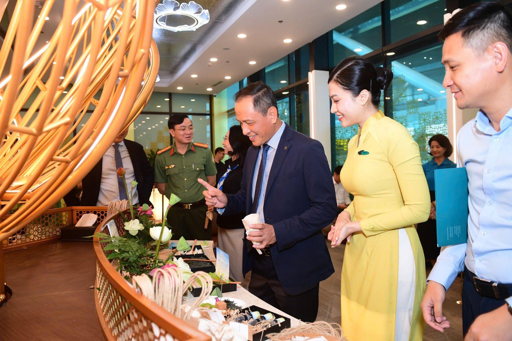 Hệ sinh thái mùi hương “Nhã”: Vietnam Airlines tạo dấu ấn thương hiệu khác biệt trên hành trình đạt chuẩn 5 sao- Ảnh 7.