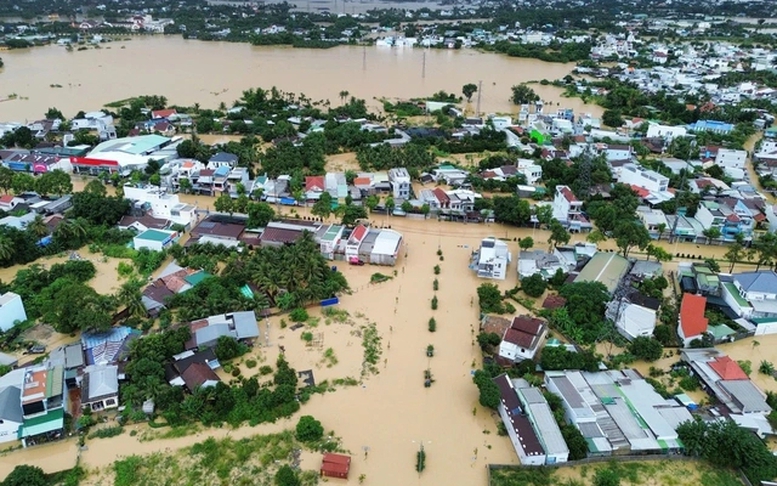 Mưa lũ lịch sử ở miền Trung làm 52 người chết và mất tích, thiệt hại hơn 3.000 tỉ đồng- Ảnh 1.