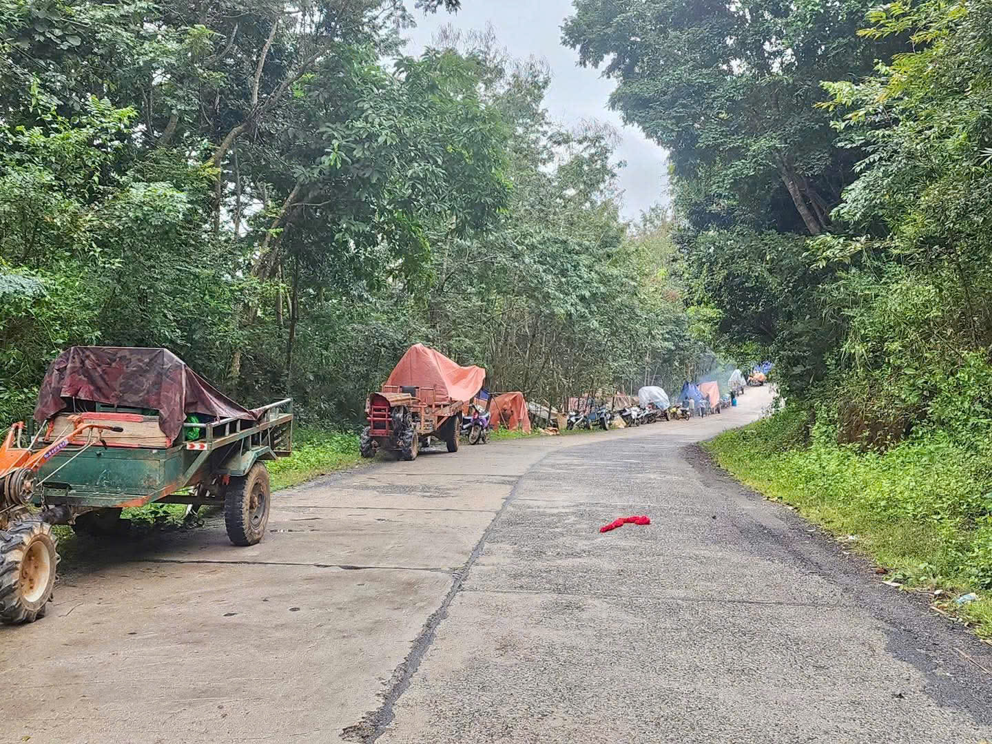 Xử lý nghiêm những người đưa thông tin thất thiệt về mưa lũ ở Đắk Lắk- Ảnh 2.